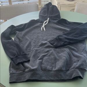 Men’s quicksilver hoodie size M